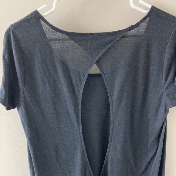 RVCA open back shirt - Picture 3 of 6